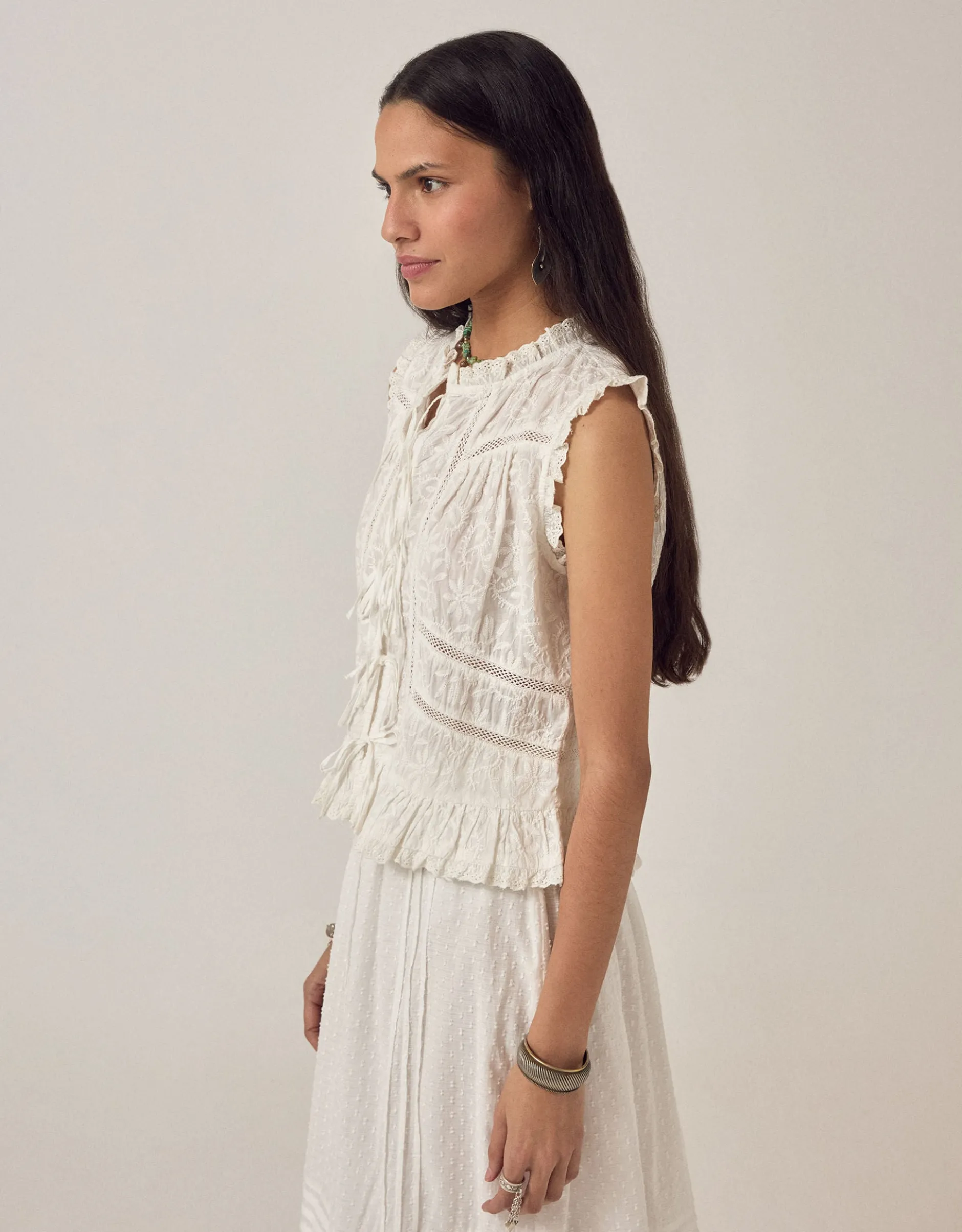 Maison Hotel Camila Embroidered Lace Top White