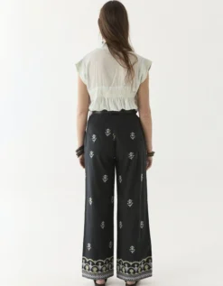 Maison Hotel Lolo Floral Straight-Leg Trousers Black