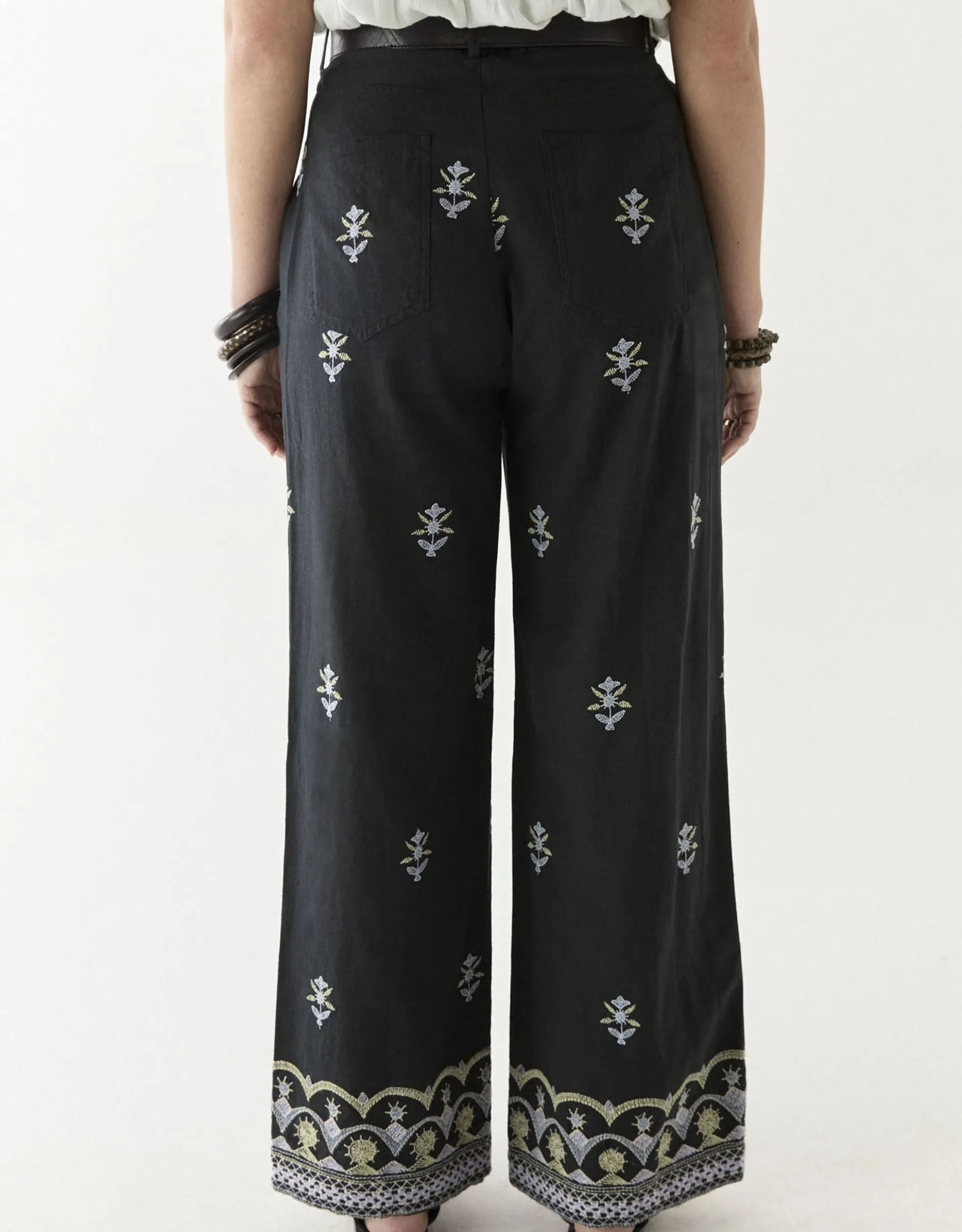 Maison Hotel Lolo Floral Straight-Leg Trousers Black